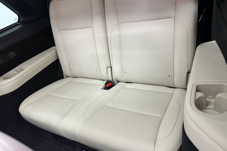 Used Li Auto L9 2024 Ultra Model Interior 9