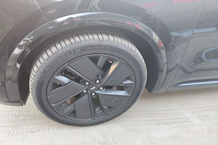 Used Li Auto L9 2024 Pro Model Left Front Wheel Hub
