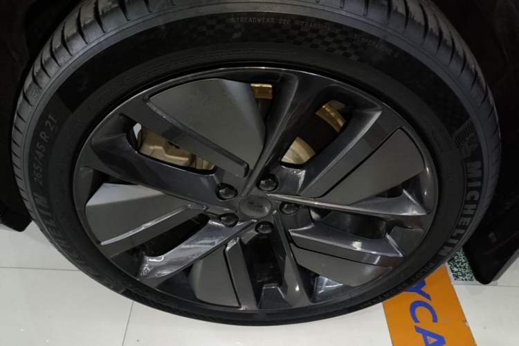 Used Li Auto L9 2024 Ultra Model Left Front Wheel Hub