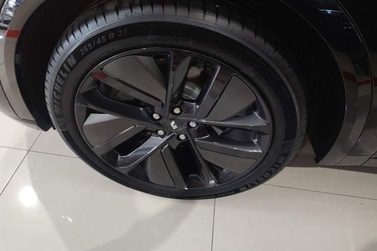 Used Li Auto L9 2024 Pro Model Left Front Wheel Hub