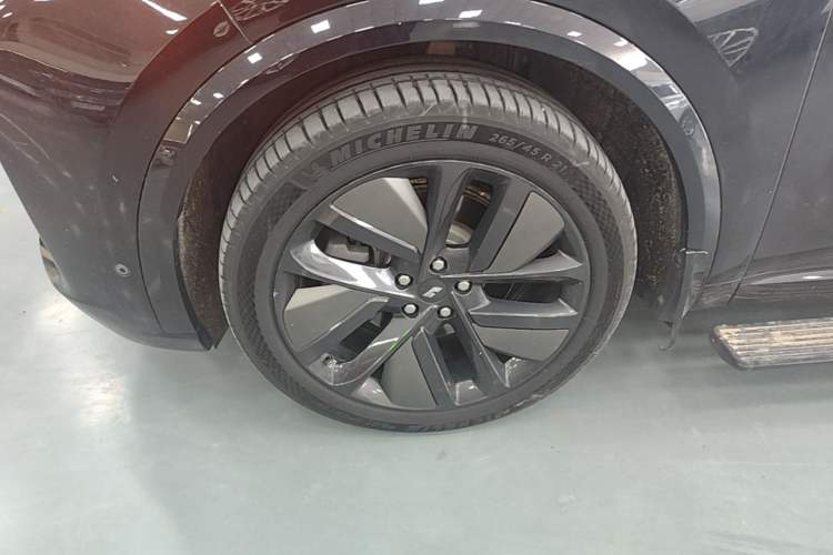 Used Li Auto L9 2024 Ultra Model Left Front Wheel Hub