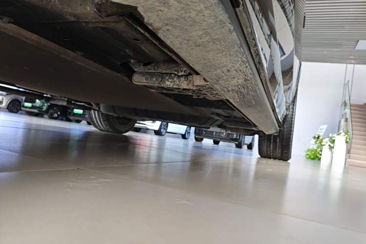 Used Li Auto L9 2024 Ultra Model Left Side Sill