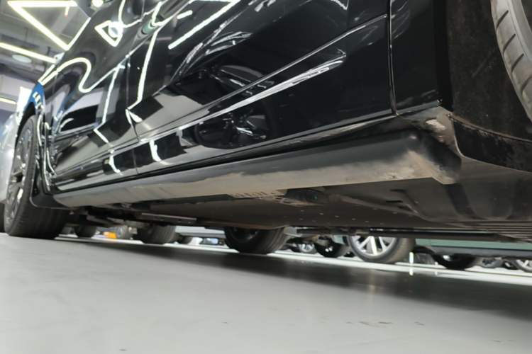 Used Li Auto L9 2024 Ultra Model Left Side Sill