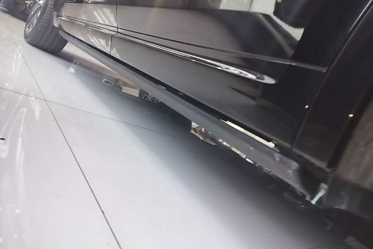 Used Li Auto L9 2024 Ultra Model Left Side Sill