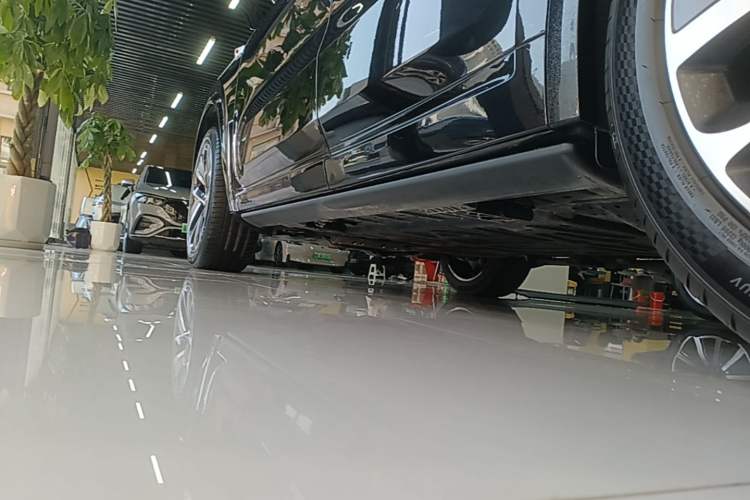 Used Li Auto L9 2024 Ultra Model Left Side Sill