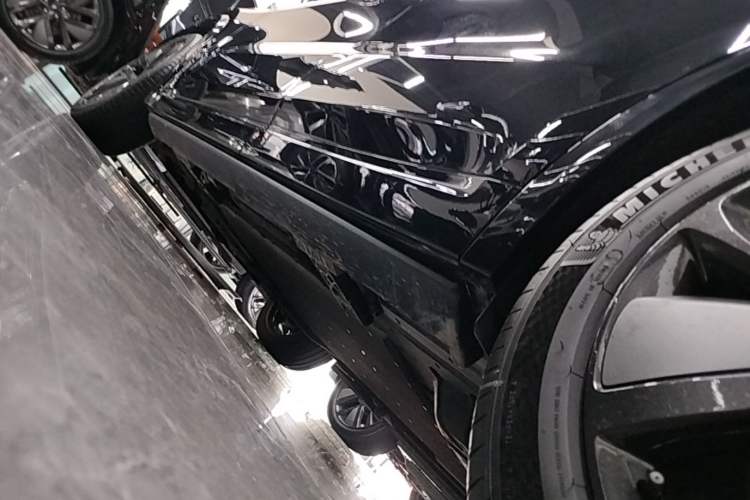 Used Li Auto L9 2024 Ultra Model Left Side Sill