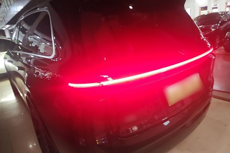 Used Li Auto L9 2024 Pro Model Rear Left 45 Deg