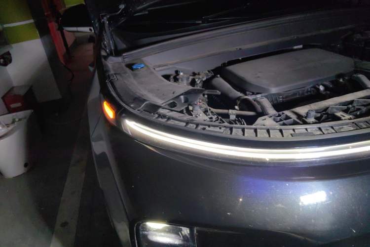 Used Li Auto L9 2024 Ultra Model Right Front Headlight