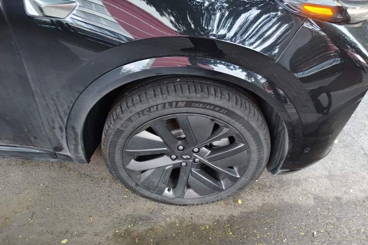 Used Li Auto L9 2024 Ultra Model Right Front Wheel Hub