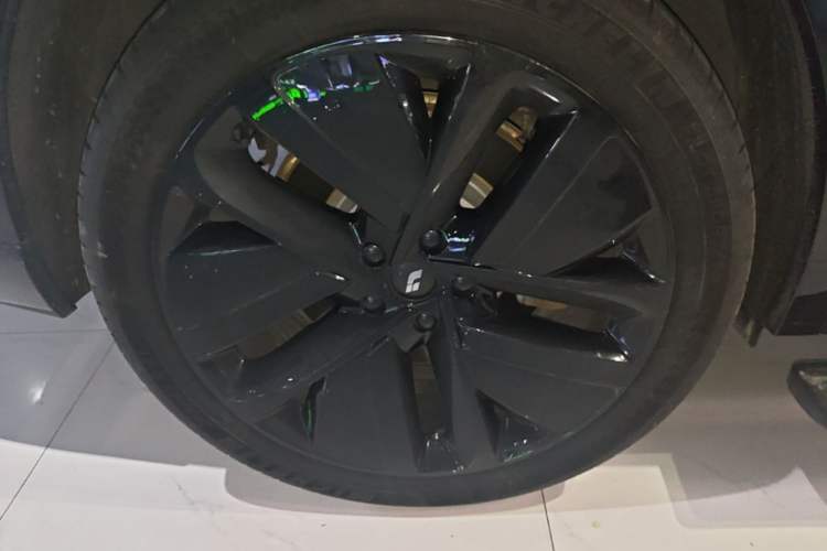 Used Li Auto L9 2024 Ultra Model Right Rear Wheel Hub