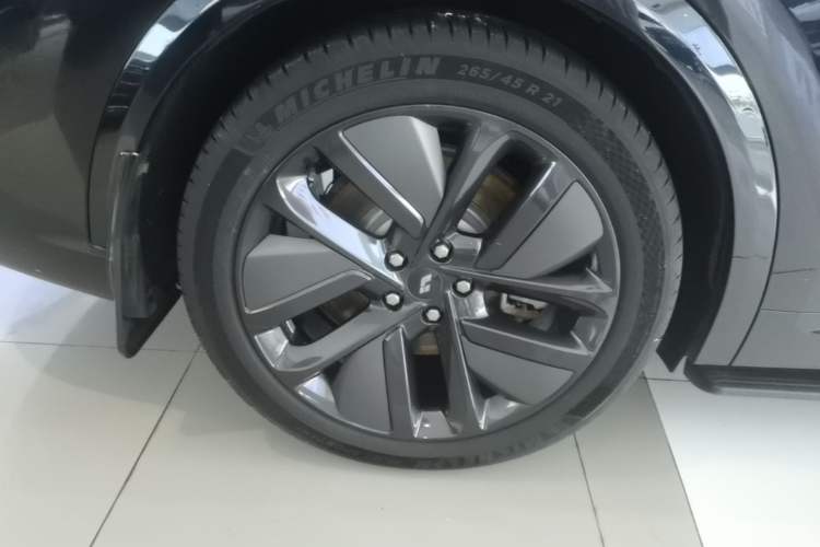 Used Li Auto L9 2024 Ultra Model Right Rear Wheel Hub