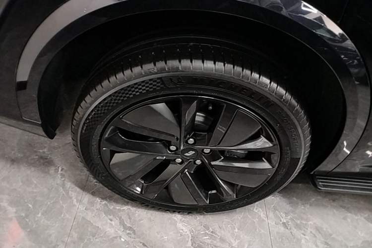 Used Li Auto L9 2024 Ultra Model Right Rear Wheel Hub