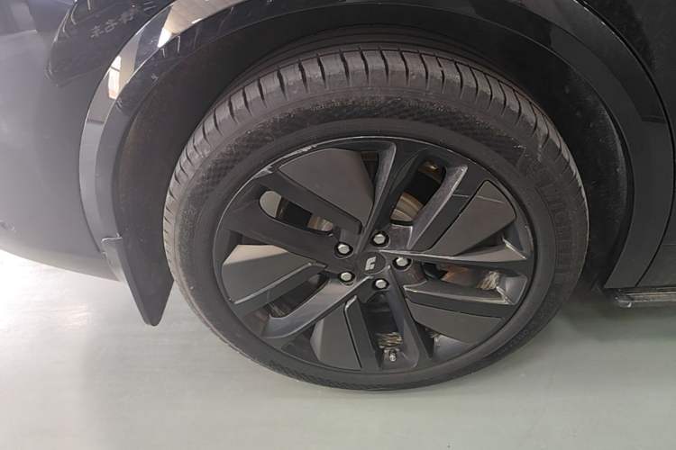 Used Li Auto L9 2024 Ultra Model Right Rear Wheel Hub