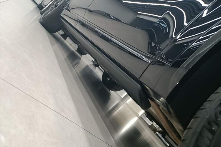 Used Li Auto L9 2024 Ultra Model Right Side Sill