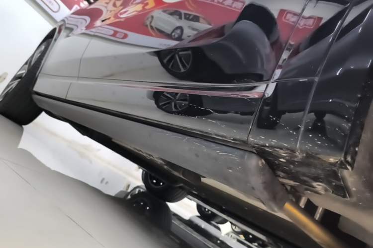 Used Li Auto L9 2024 Ultra Model Right Side Sill