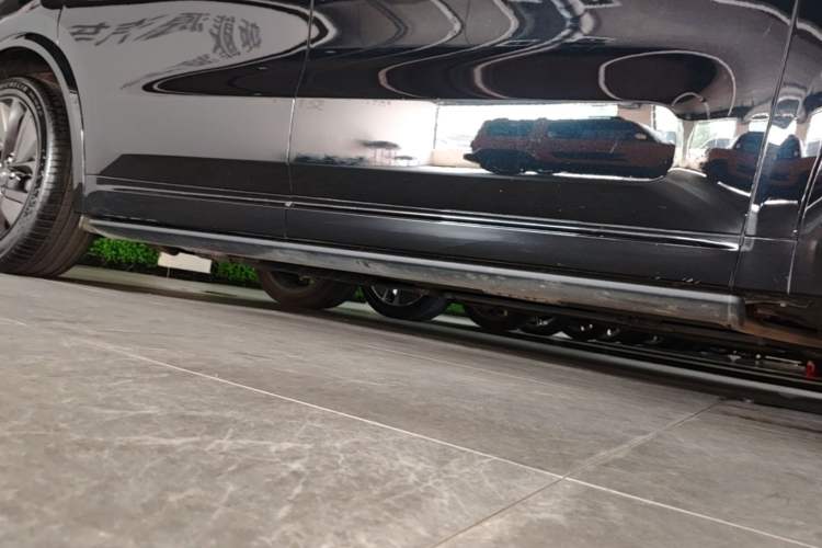 Used Li Auto L9 2024 Ultra Model Right Side Sill