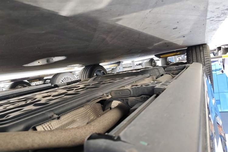Used Li Auto L9 2024 Ultra Model Right Side Sill