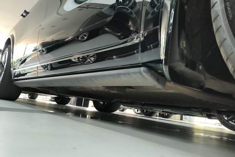 Used Li Auto L9 2024 Ultra Model Right Side Sill