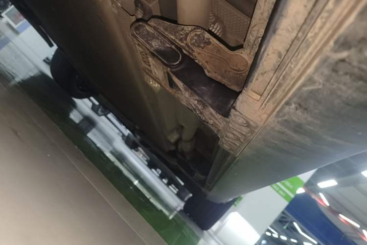 Used Li Auto L9 2024 Ultra Model Right Side Sill