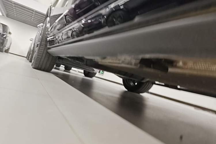 Used Li Auto L9 2024 Ultra Model Right Side Sill