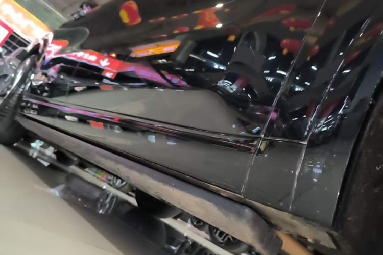 Used Li Auto L9 2024 Ultra Model Right Side Sill