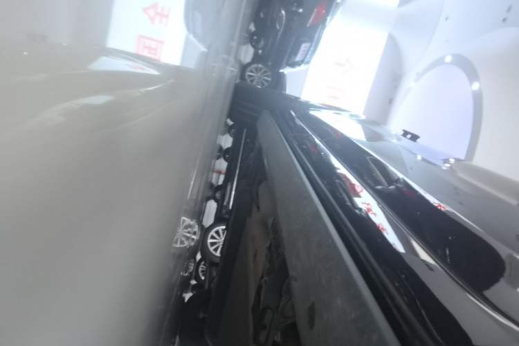 Used Li Auto L9 2024 Ultra Model Right Side Sill
