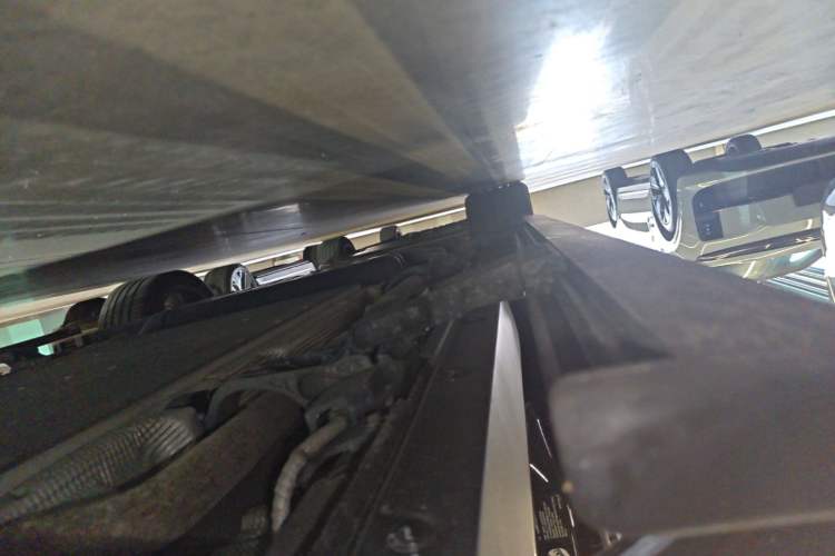 Used Li Auto L9 2024 Ultra Model Right Side Sill