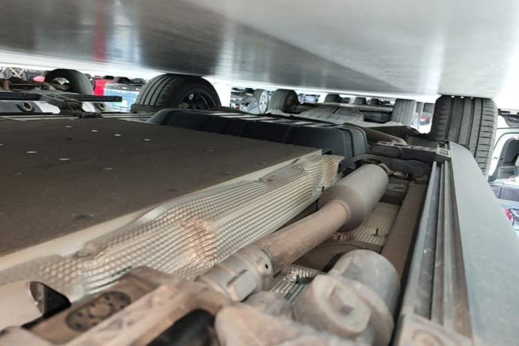 Used Li Auto L9 2024 Ultra Model Right Side Sill