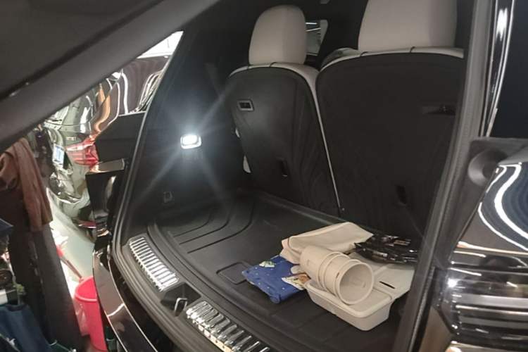Used Li Auto L9 2024 Ultra Model Trunk