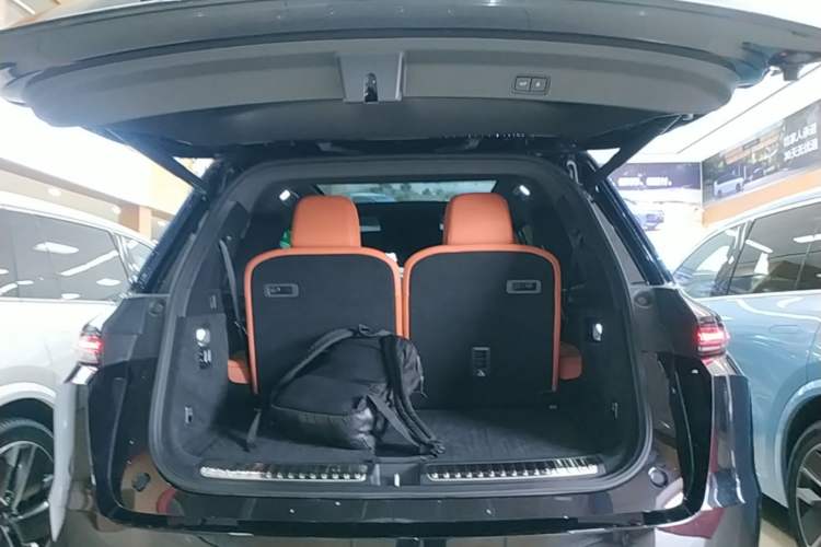Used Li Auto L9 2024 Pro Model Trunk