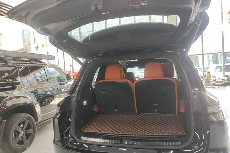 Used Li Auto L9 2024 Ultra Model Trunk
