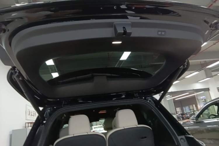 Used Li Auto L9 2024 Ultra Model Trunk