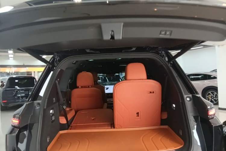 Used Li Auto L9 2024 Ultra Model Trunk