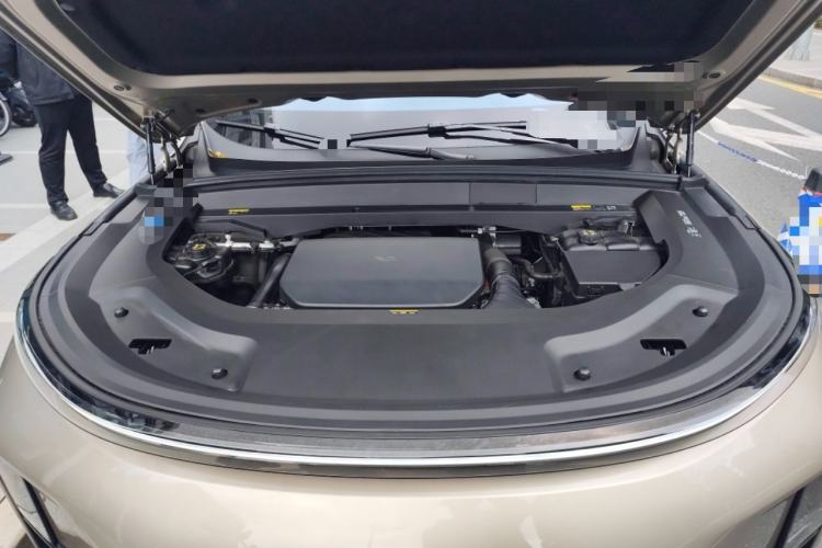 Used Li Auto L9 2024 Pro Model Engine Bay