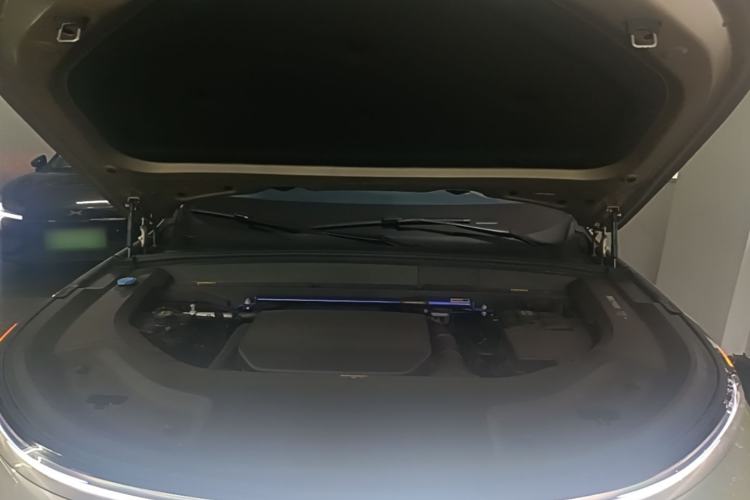 Used Li Auto L9 2024 Ultra Model Engine Bay