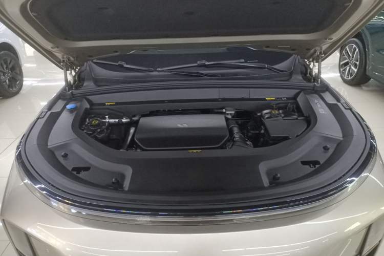 Used Li Auto L9 2024 Ultra Model Engine Bay