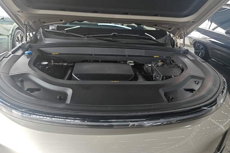 Used Li Auto L9 2024 Ultra Model Engine Bay