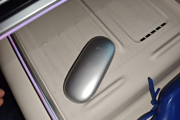 Used Li Auto L9 2024 Ultra Model Interior 1