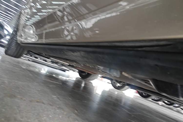 Used Li Auto L9 2024 Ultra Model Left Side Sill