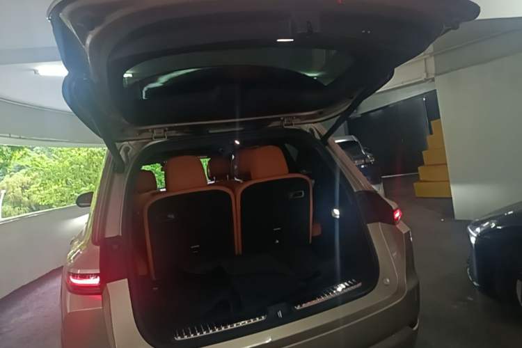 Used Li Auto L9 2024 Ultra Model Trunk
