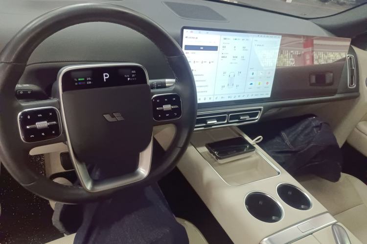 Used Li Auto L9 2024 Ultra Model Center Console