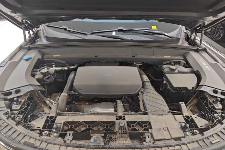 Used Li Auto L9 2024 Ultra Model Engine Bay