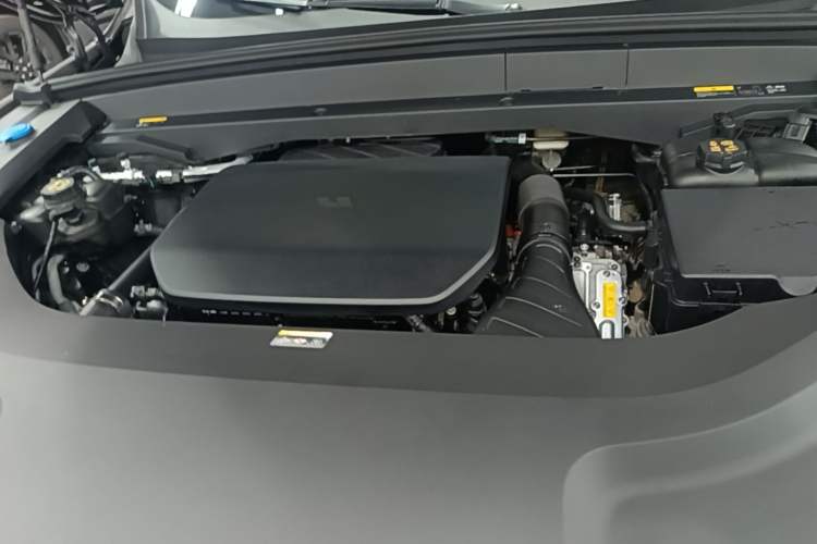 Used Li Auto L9 2024 Ultra Model Engine Bay