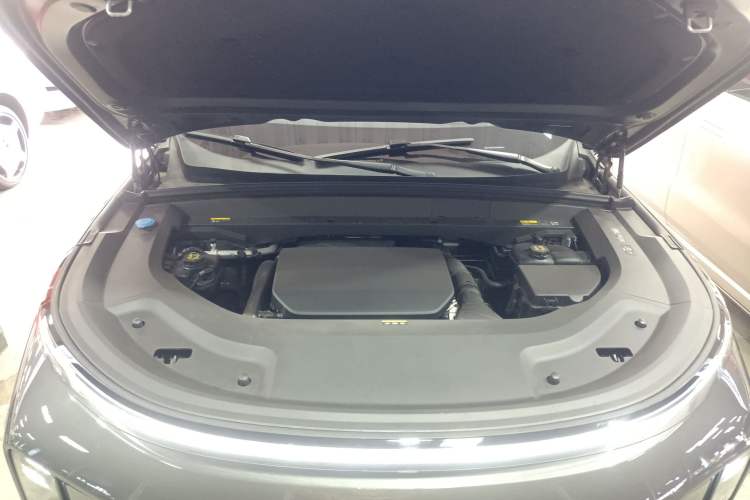 Used Li Auto L9 2024 Ultra Model Engine Bay