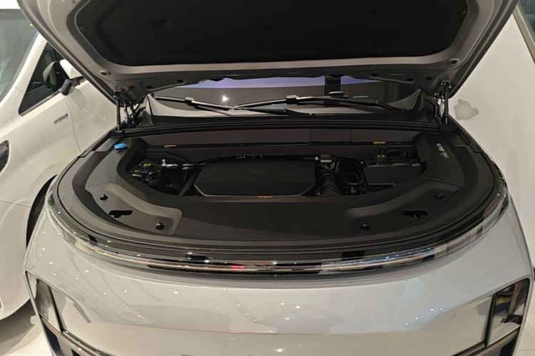 Used Li Auto L9 2024 Ultra Model Engine Bay