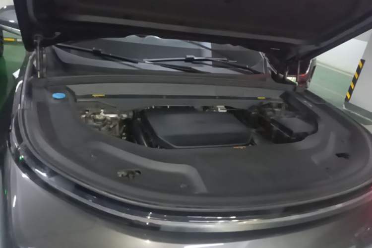 Used Li Auto L9 2024 Ultra Model Engine Bay