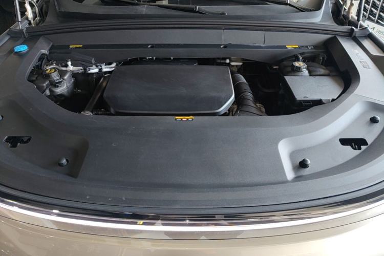 Used Li Auto L9 2024 Ultra Model Engine Bay