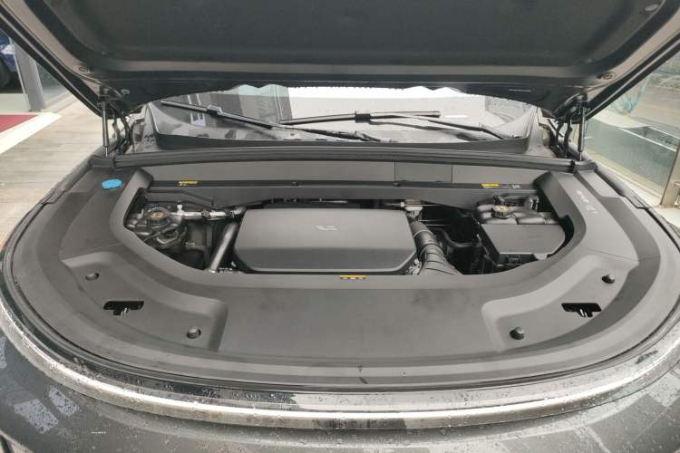 Used Li Auto L9 2024 Ultra Model Engine Bay