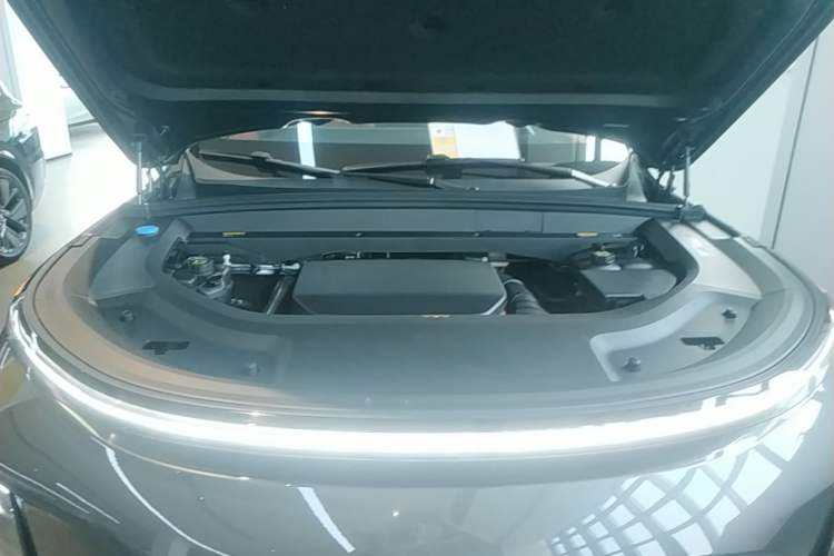 Used Li Auto L9 2024 Ultra Model Engine Bay