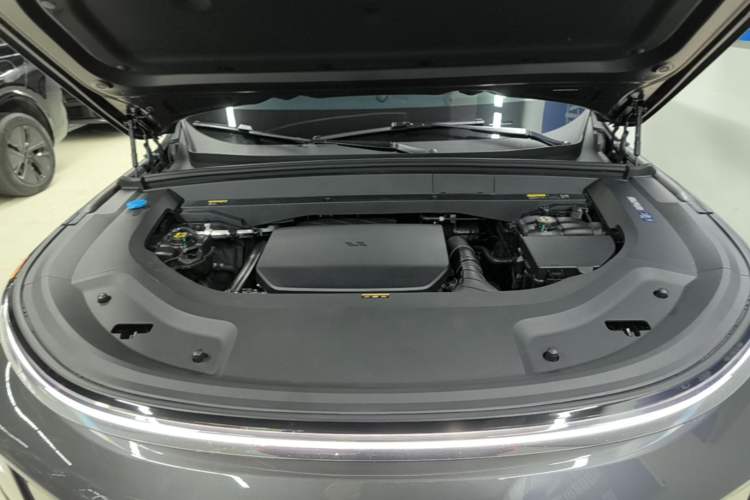Used Li Auto L9 2024 Pro Model Engine Bay